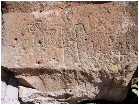 Pueblo Petroglyphs in Bandelier National Monument